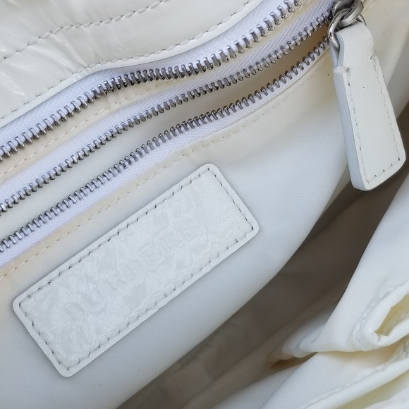 Burberry  Phoebe white /Beige Nova Check PVC and quited Patent Leather Hobo bag - Picture 13 of 16